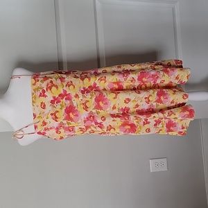 Old Navy NWOT LG Floral Sundress with Tie Straps and Elastic Back